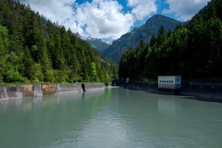 Le bassin de compensation de la Centrale de Croix